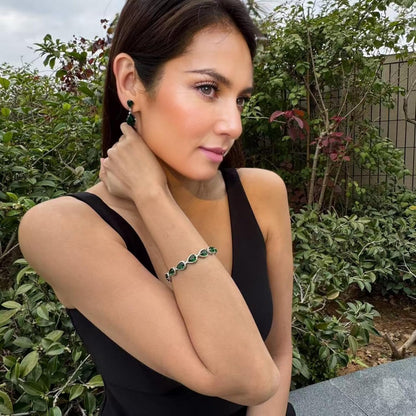 [RIZILIA CELEBOX] Teardrop Earrings Long Piercing Earrings with Pear Cut Gemstones CZ in 18K White Gold Plated, Celebrity Inspired by Angelina Jolie