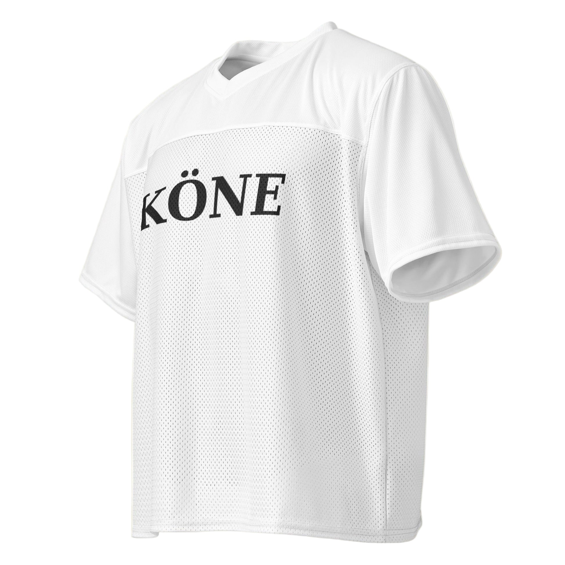 Camiseta boxy KÖNE blanca con logo negro en el pecho, vista frontal técnica