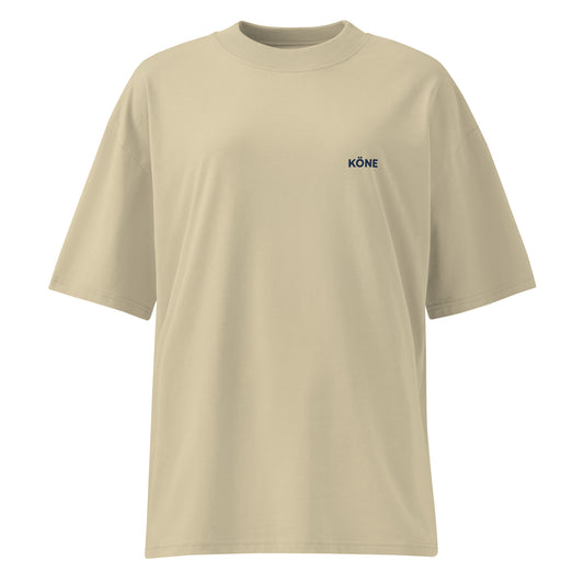 Detalle frontal de camiseta KÖNE de algodón orgánico