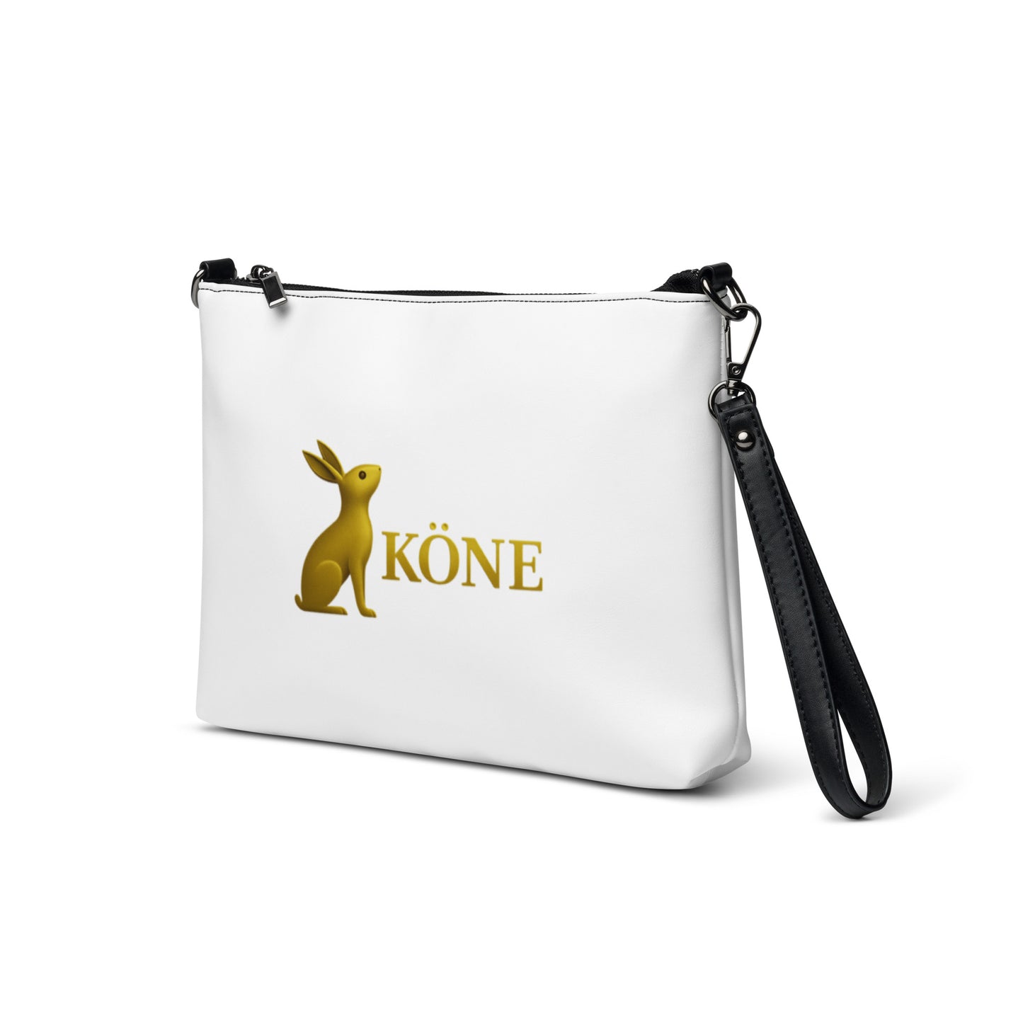 Bolso con correa KÖNE en piel sintética color blanco con logotipo dorado sobre fondo blanco, diseño limpio y atemporal.
